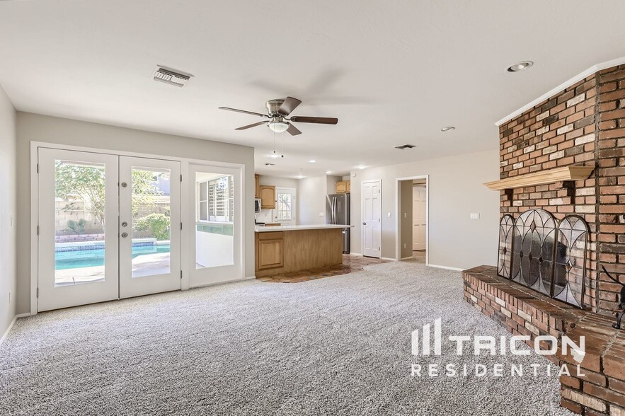 Building Photo - 4809 W Cochise Dr