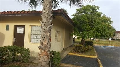 Building Photo - 1337 S Dixie Hwy