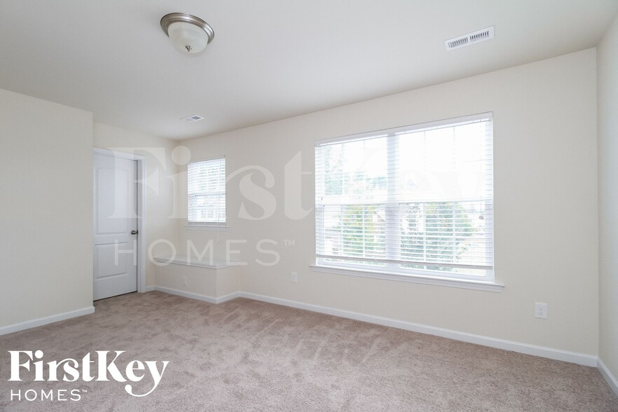 Building Photo - 2957 Victoria Falls Dr