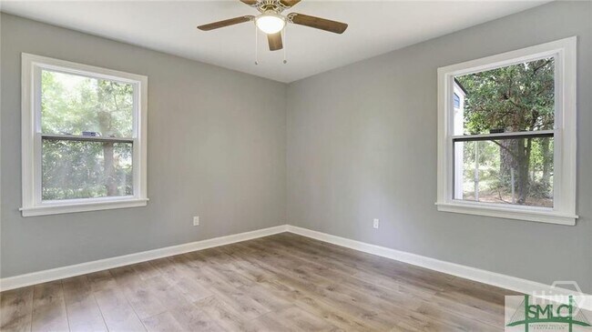 Building Photo - 2255 E 62nd St