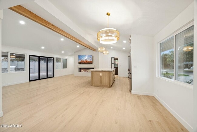 Building Photo - 1216 W Rovey Ave