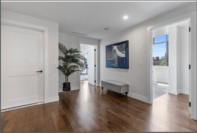 Building Photo - 108-110 Arlington St