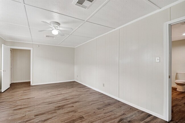 Building Photo - 12731 Wanda Way