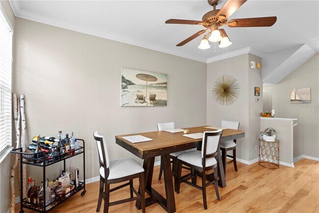 Building Photo - 3023 Pointeview Dr