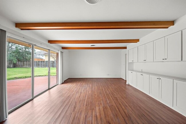 Building Photo - 4802 Braesvalley Dr