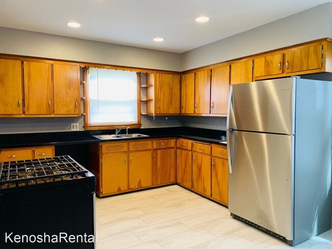 Building Photo - 3 br, 1 bath House - 7807 28th Avenue