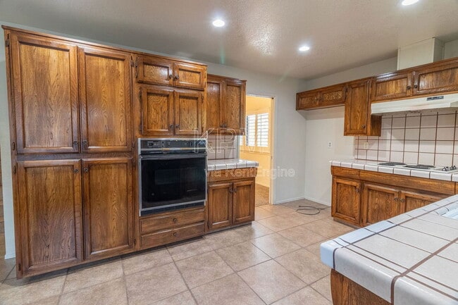 Building Photo - 9566 Scarboro Pl