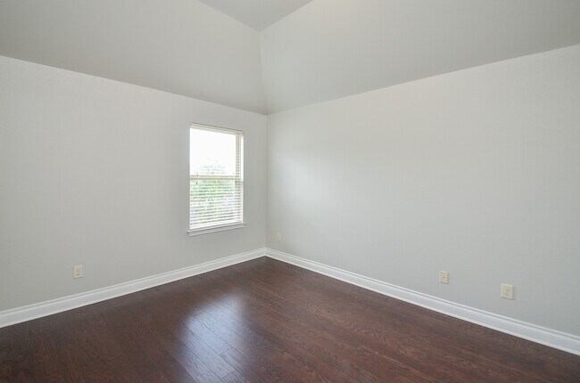 Building Photo - 9819 St Romain Dr