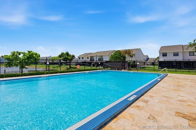 Building Photo - 2305 Seaside Dr