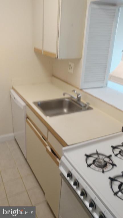 Building Photo - 1021 Arlington Blvd