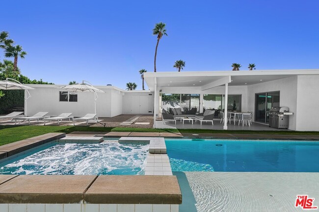 Building Photo - 2326 E Finley Rd