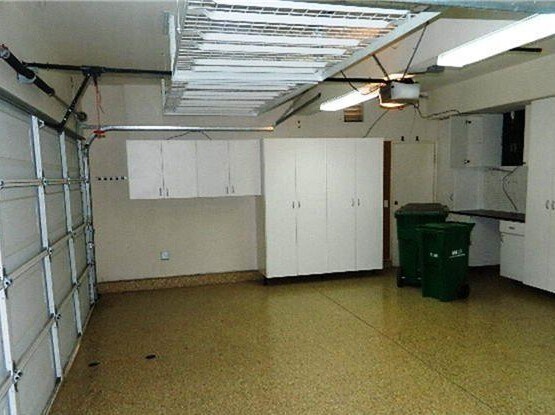 Building Photo - BEAUTIFUL MOUNTAIN VIEW 4BED/3BATH PLUS DE...