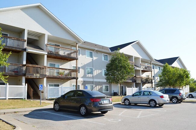 Building Photo - PARK RUN APARTMENTS