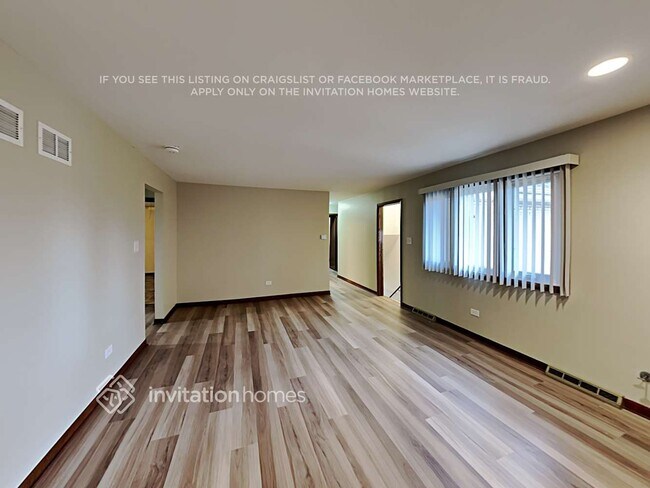Building Photo - 7526 Cashew Dr