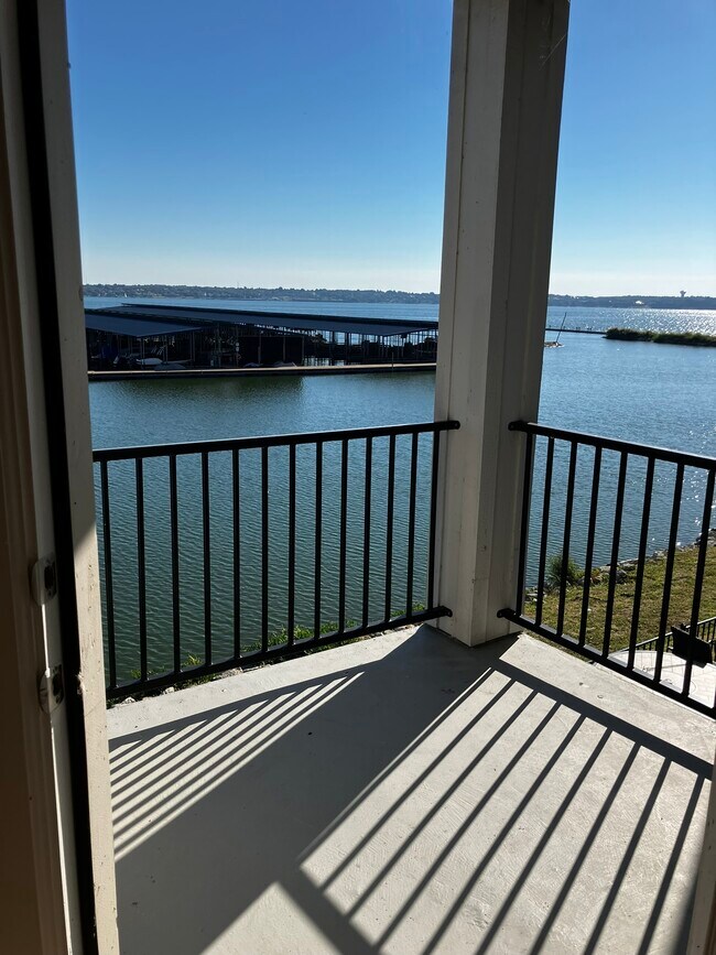 Building Photo - 1225 Marc Pl