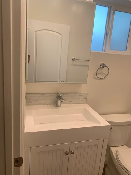 Bathroom - 12360 Jolette Ave
