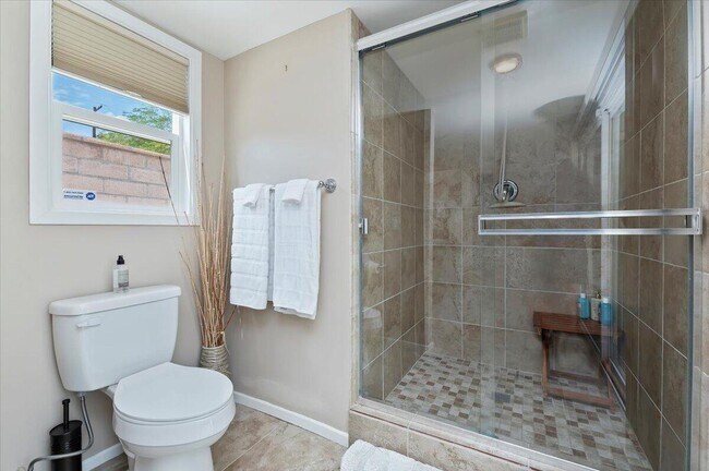Building Photo - 54925 Avenida Ramirez