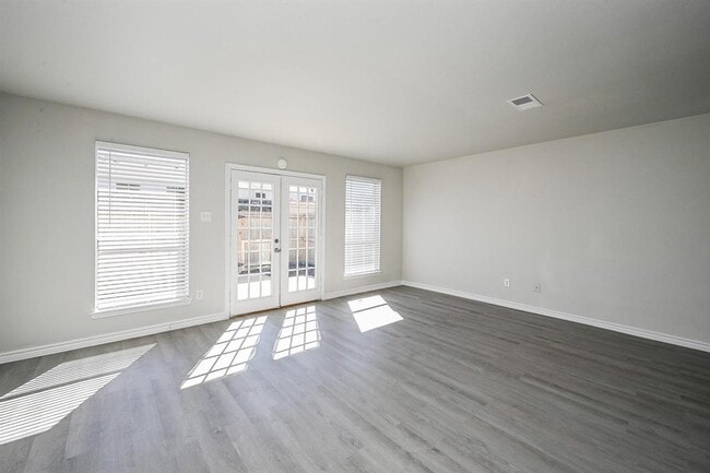 Building Photo - 6514 Kentwick Dr