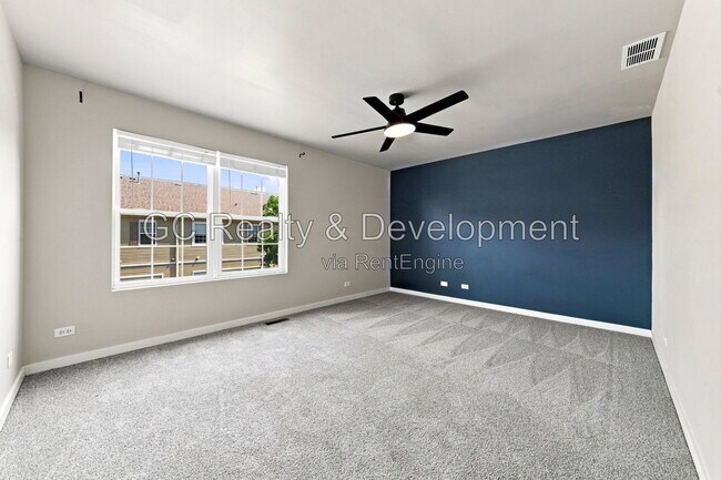 Building Photo - 203 Springbrook Trail S