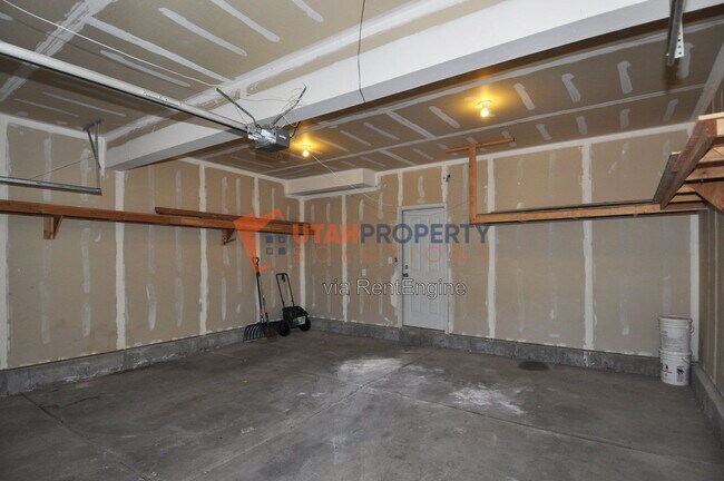 Building Photo - 6706 Chiswick Ct