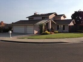 Building Photo - 2448 Parkway Dr