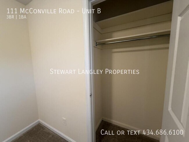 Building Photo - 111 McConville Rd