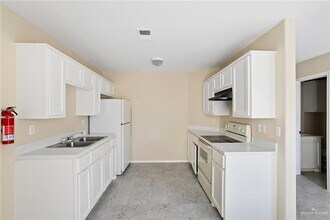 Building Photo - 12 Gastel Cir