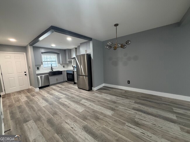 Building Photo - 5505 Park Pl S