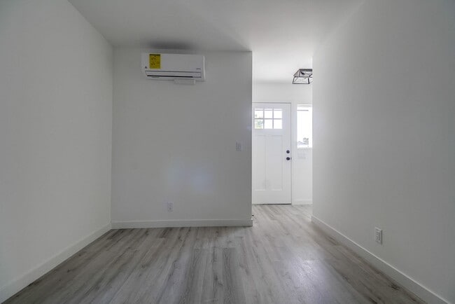 Building Photo - 4756 Madison Ave