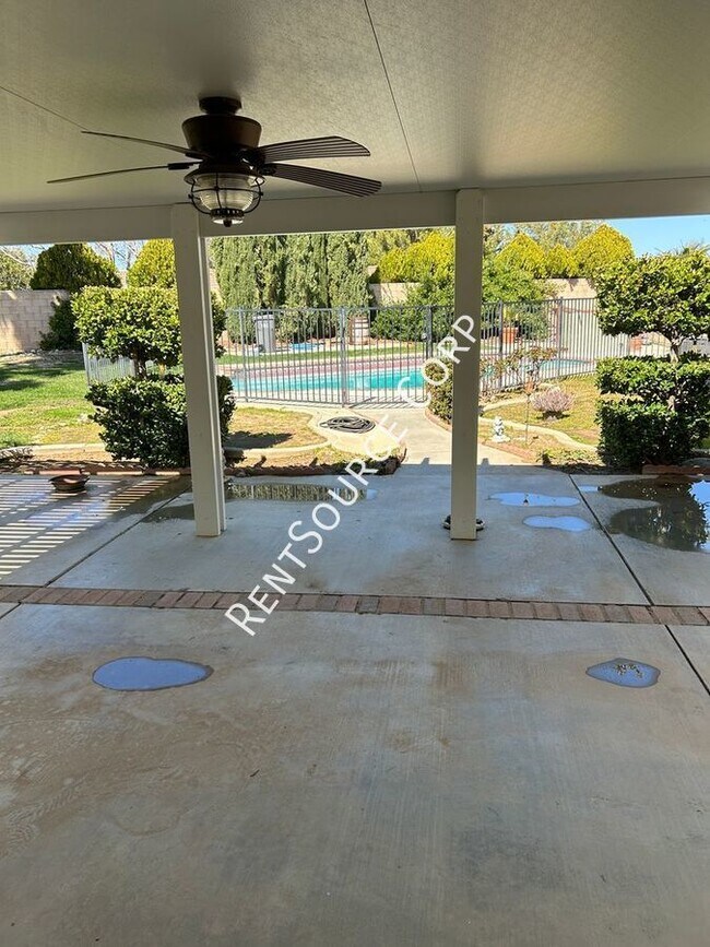 Building Photo - 4663 Cocina Ln
