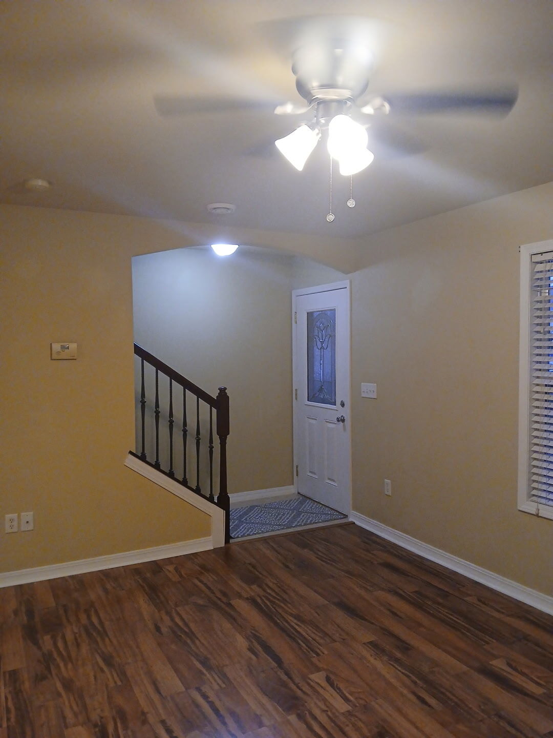 Building Photo - 2845 Holiday Dr