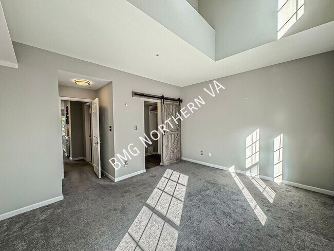 Building Photo - 6956 Ellingham Cir