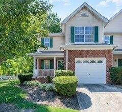 Building Photo - Beautiful end unit in sought-after Nashboro Village