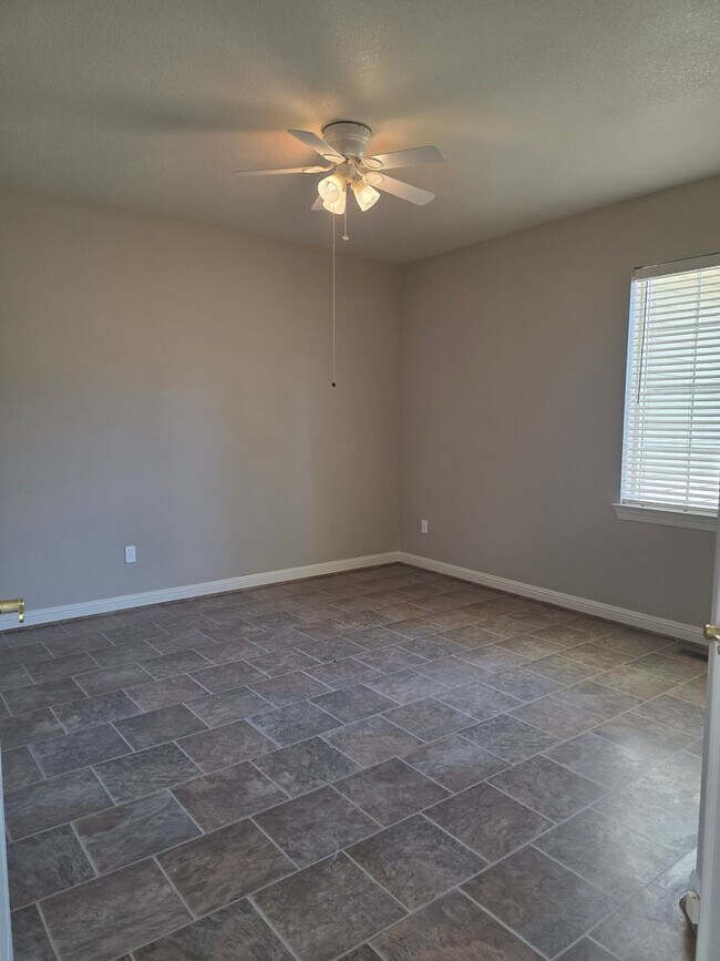 Building Photo - 1458 Cardiff Ct