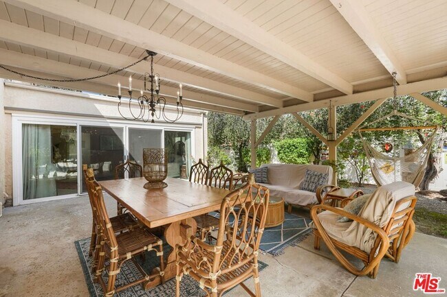Building Photo - 3194 Rossini Pl