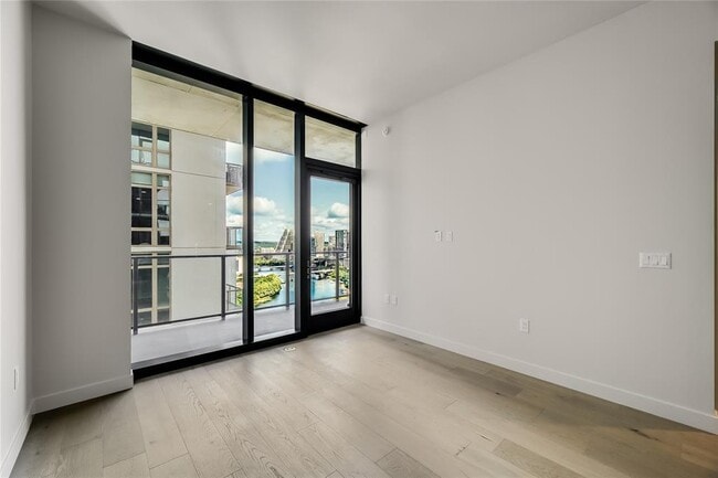 Building Photo - 44 East Ave