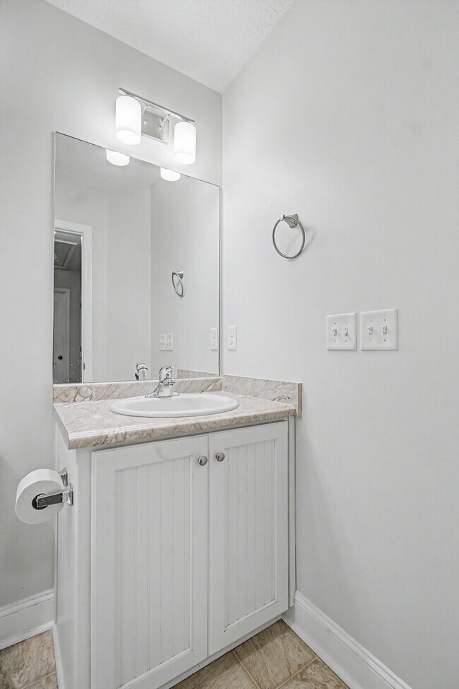 Building Photo - 1223 Cypress Fall Cir