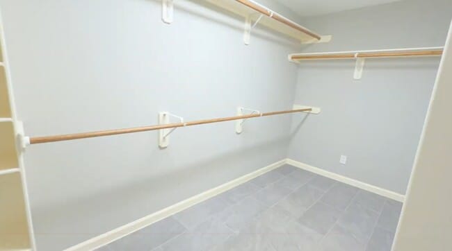 Building Photo - 6910 S Mallard Dr