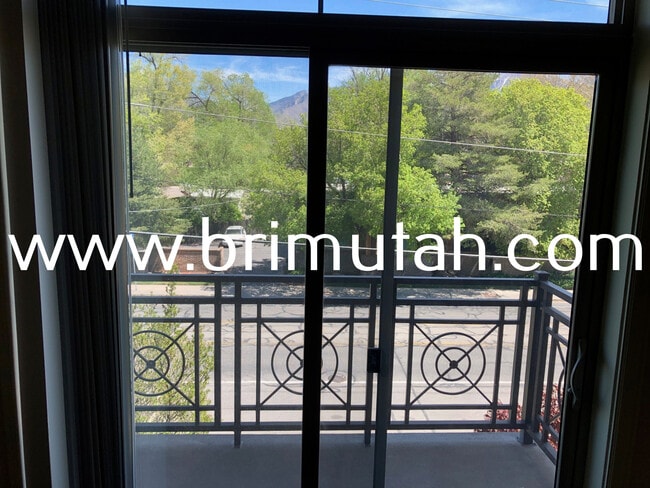 Building Photo - 3944 S 900 E