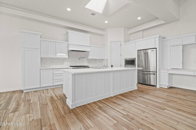 Building Photo - 13637 Chepstow Ct