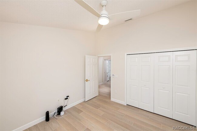 Building Photo - 1105 N Chance Way