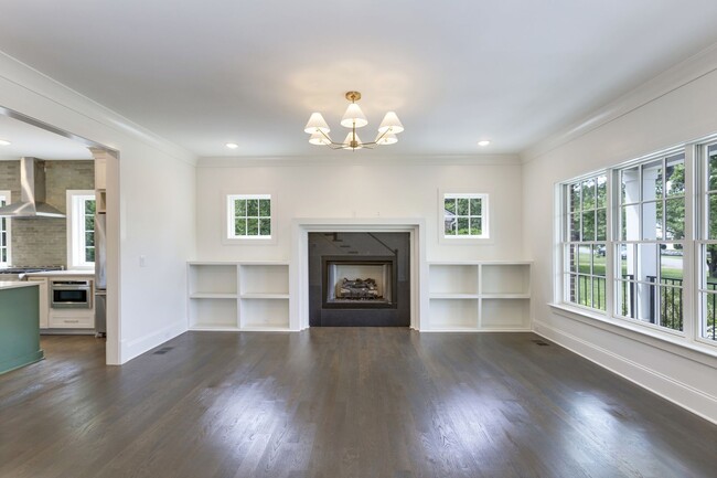 Building Photo - 1413 Clifton Ln