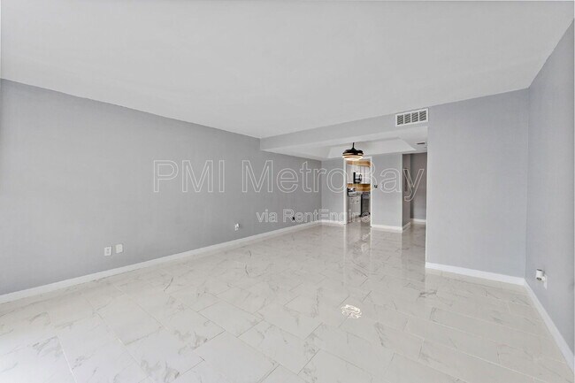 Building Photo - 7616 La Mesita Ct