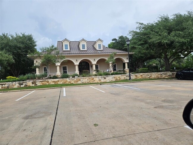 Building Photo - 2826 Firecrest Dr