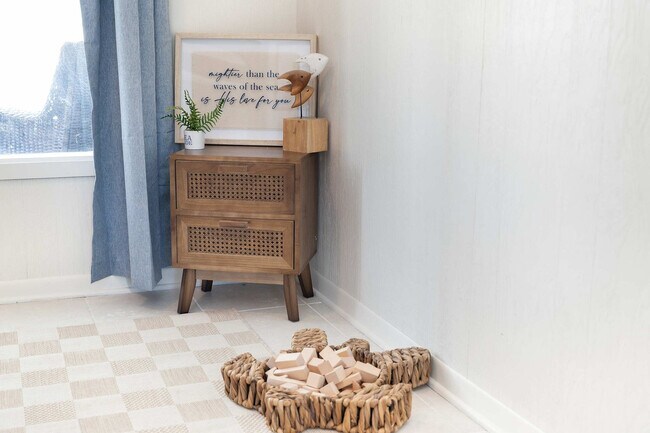 Building Photo - 108 Zamora St