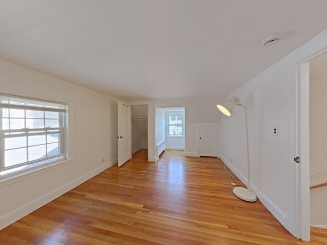 Building Photo - 23 N Bowditch St