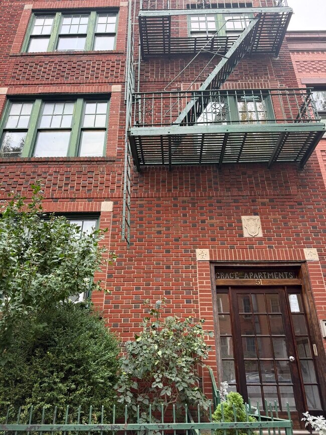 Building Photo - 51 MERCER St