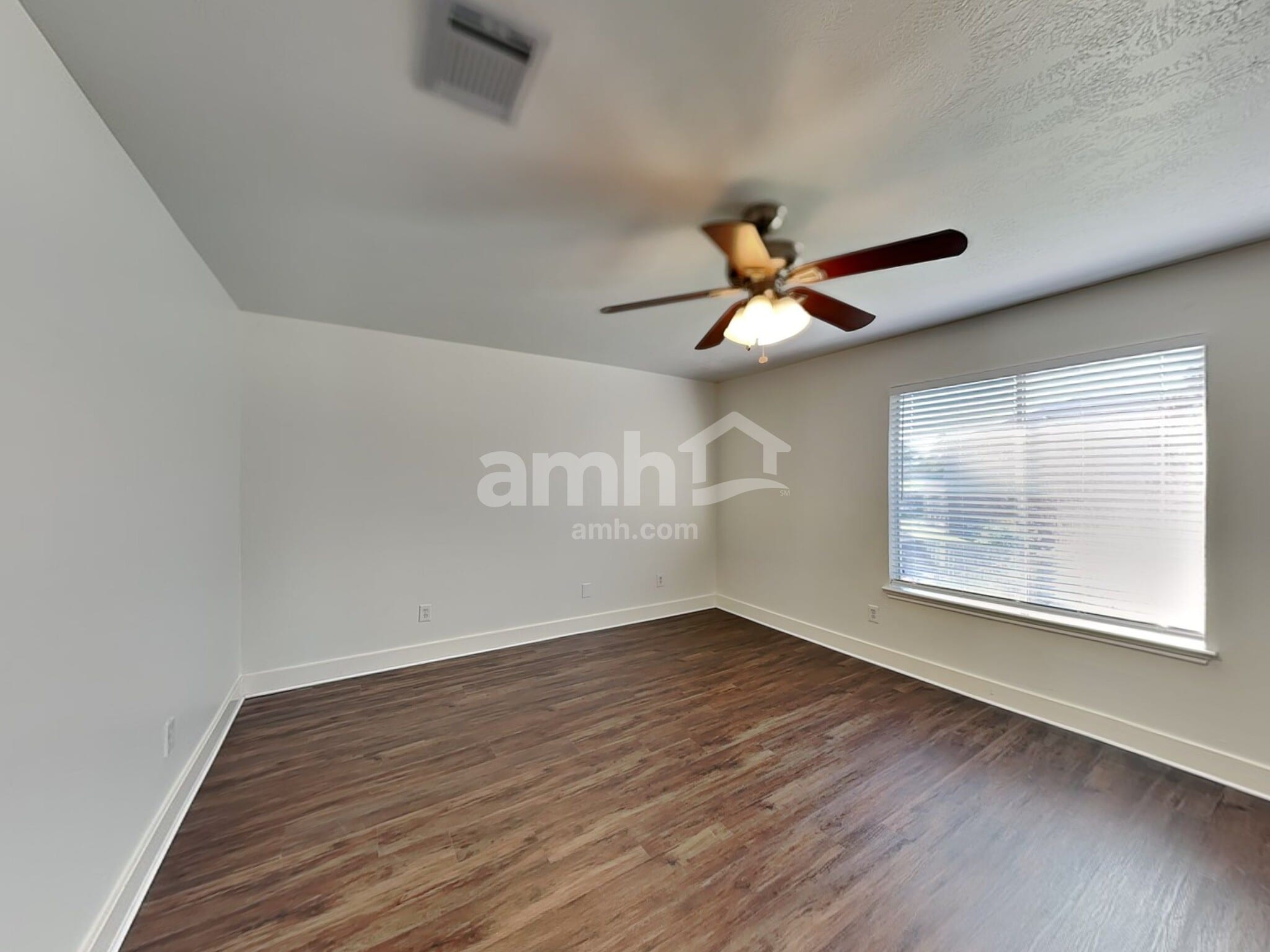 Building Photo - 5011 Westfield Village Dr