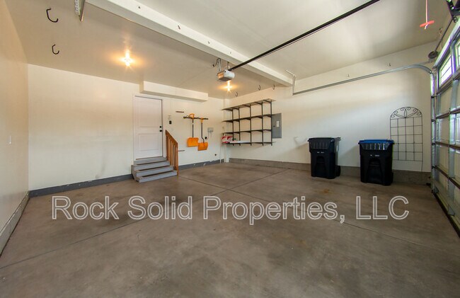 Building Photo - 1031 Old Town Ln