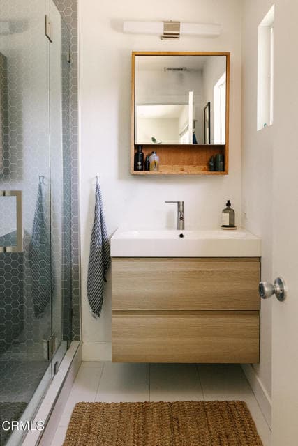 Building Photo - 906 Adelante Ave